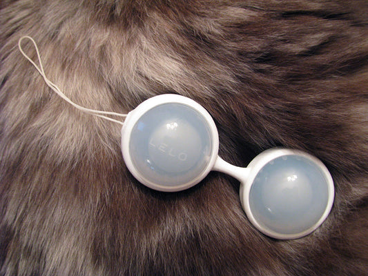 Find Ellegant Wellness with Lelo Luna Beads Mini