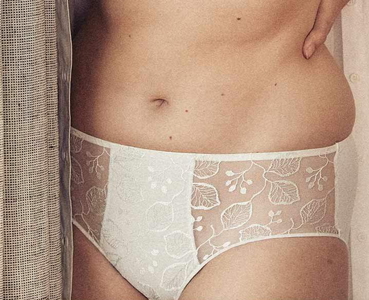 Lumineuse Deep Brief