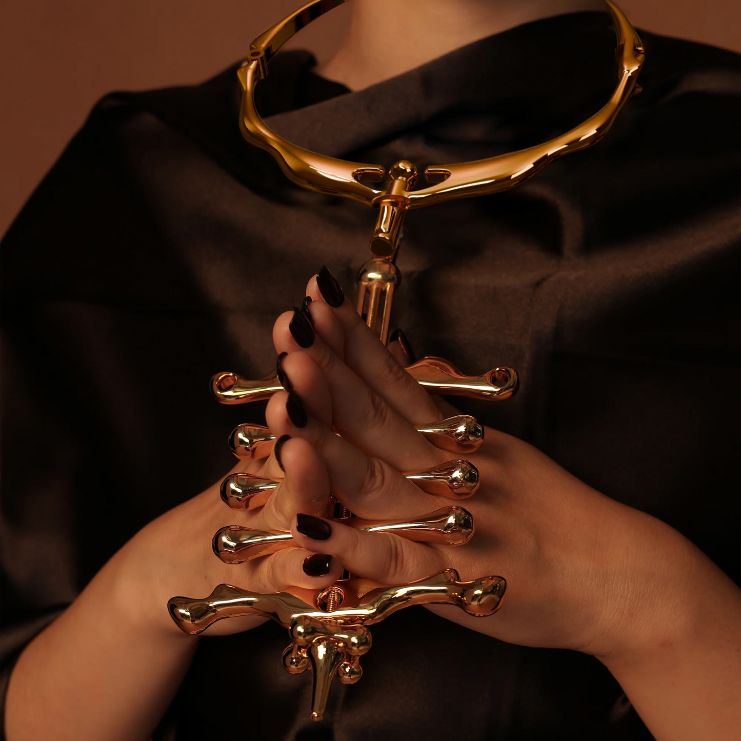 Aurum Embrace Collar and Finger Restraint