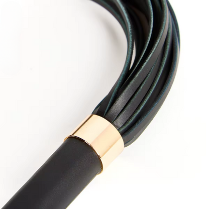 Renard D'Or Leather Flogger