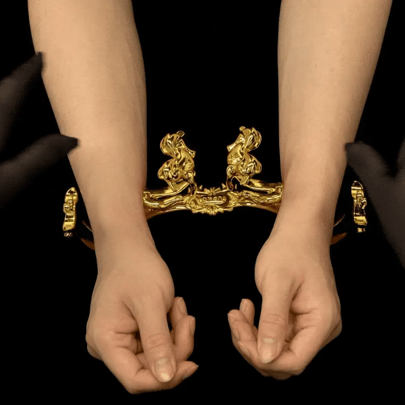 Aurum Wave Metal Handcuffs