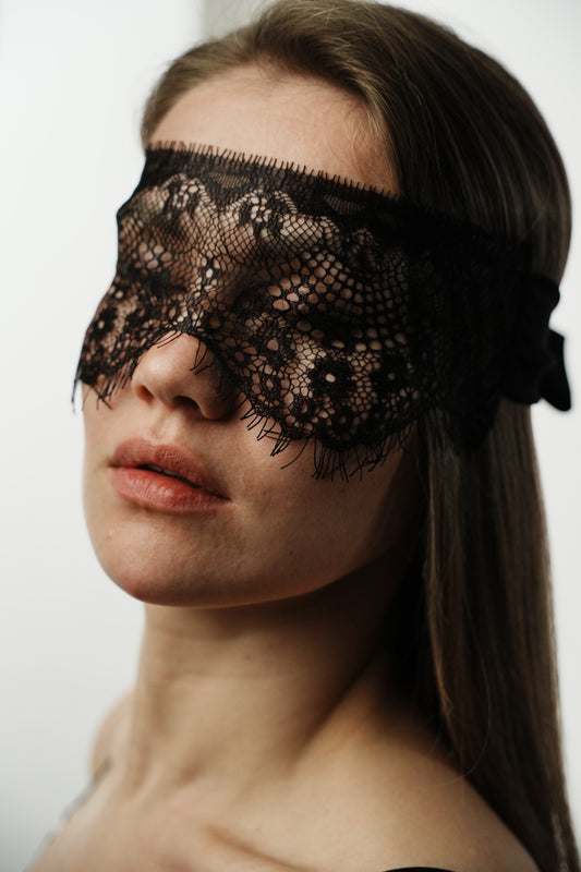 Satin Haze Lace Blindfold