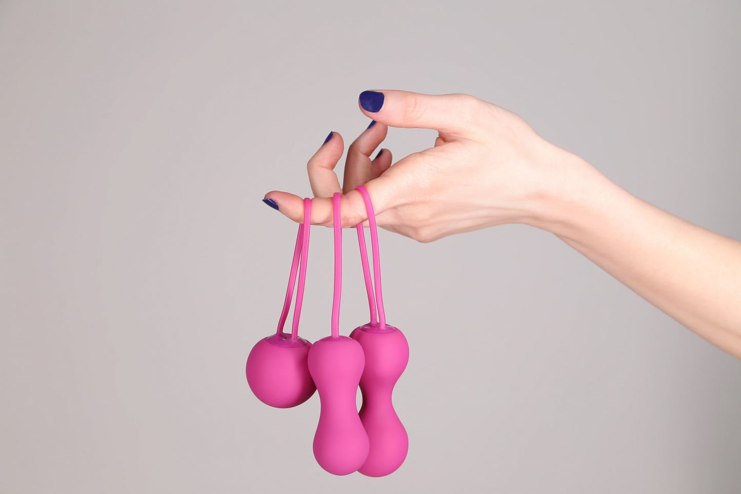 Je Joue Ami Kegel Balls Fuchsia