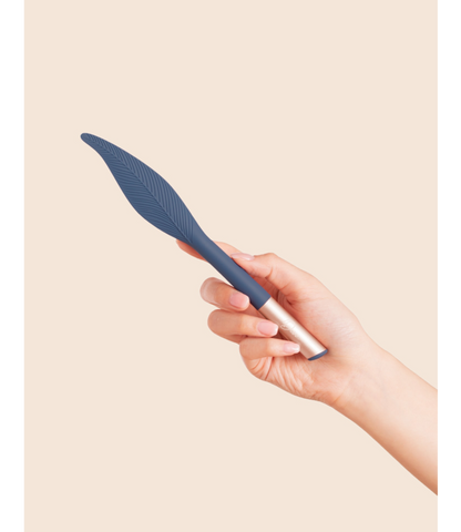 Deia Feather Vibrator