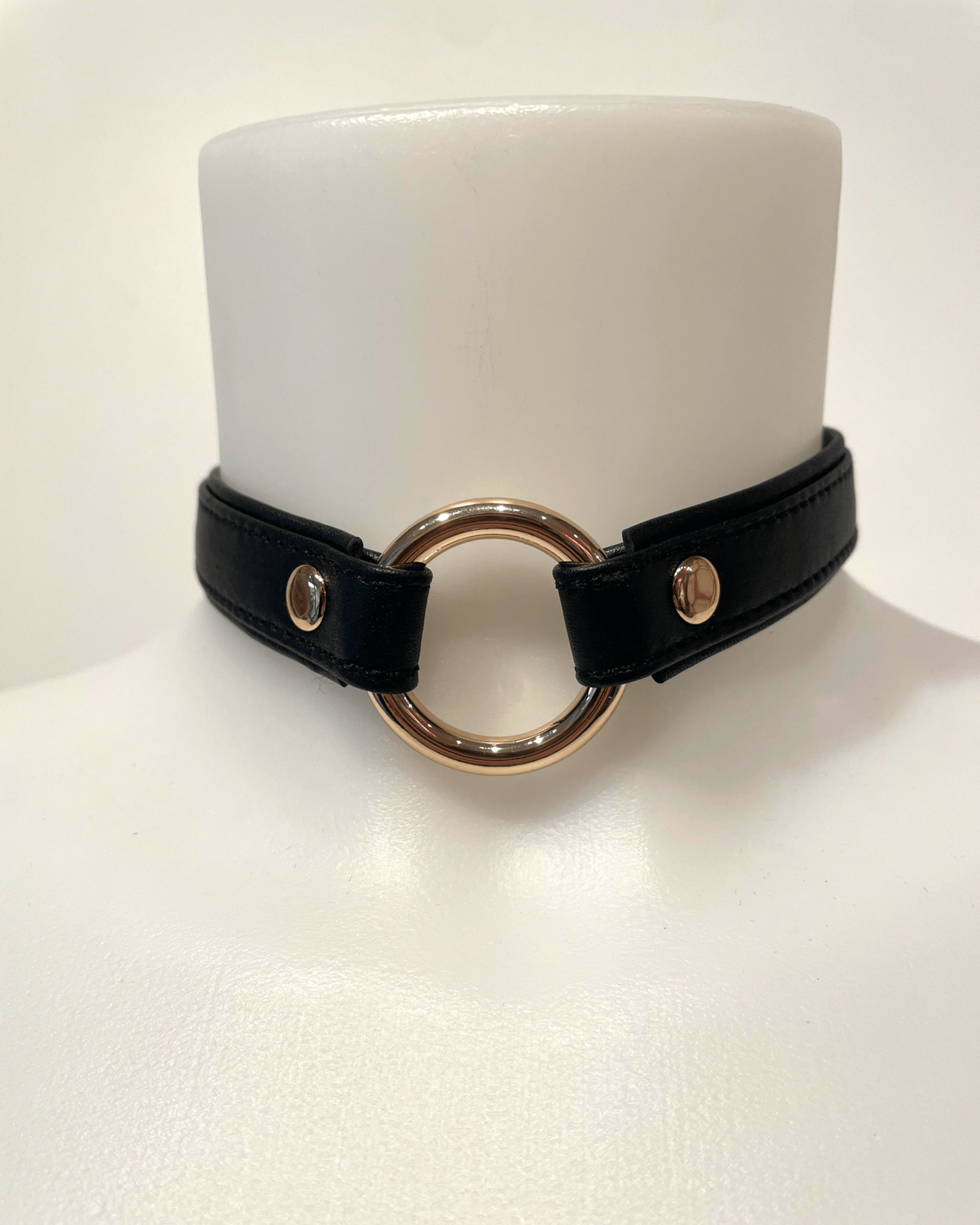 Heron Leather Mini O Ring Collar - Gold Hardware