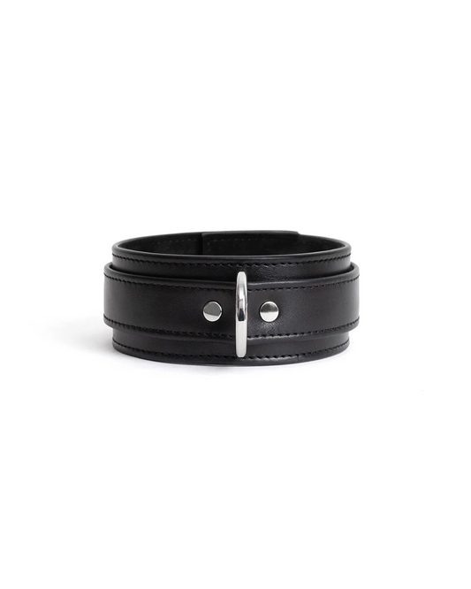 Estrid Collar Black with Silver Lock