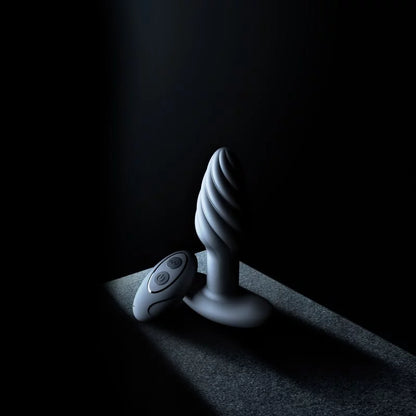 Spin Plug Rotating Vibe